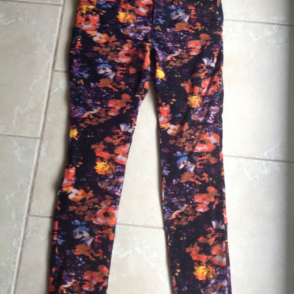Pants - Picture 2 of 5